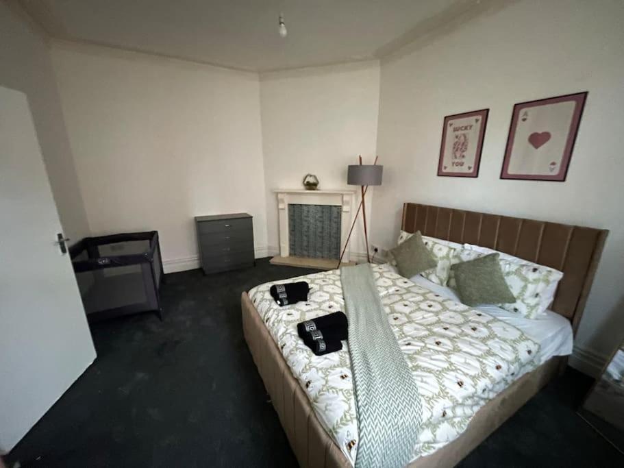 30 Percent Off Weekly Stays - 6 Bedroom House - 11 Beds Blackpool Buitenkant foto