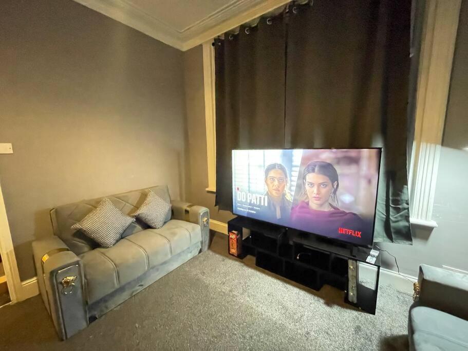 30 Percent Off Weekly Stays - 6 Bedroom House - 11 Beds Blackpool Buitenkant foto